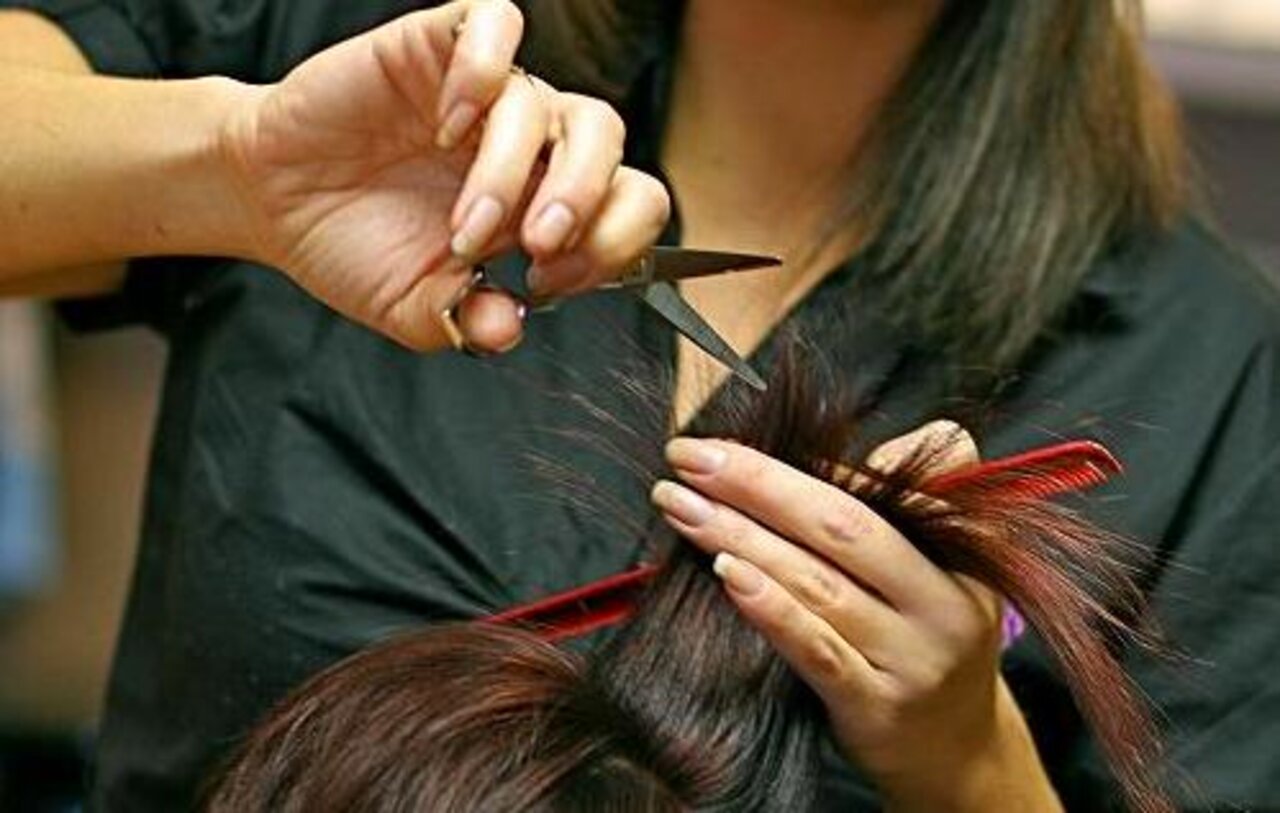 Det første streikeuttaket til Fagforbundet omfatter 660 medlemmer, av disse er 420 frisører i salonger over hele landet som har tariffavtale med sine ansatte.