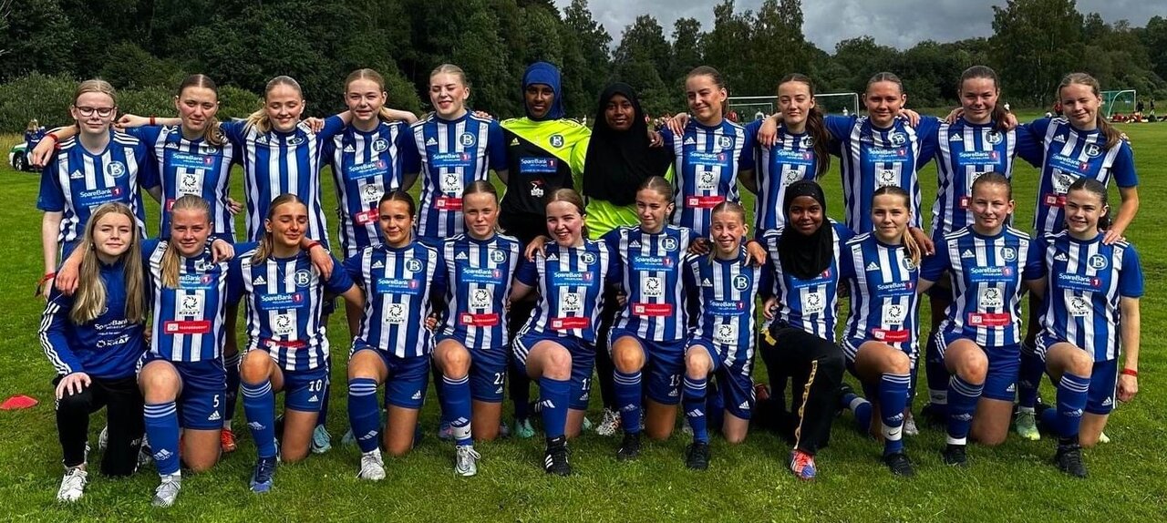 Brønnøysund J16 og J17 deltar sammen på Norway Cup 2023.