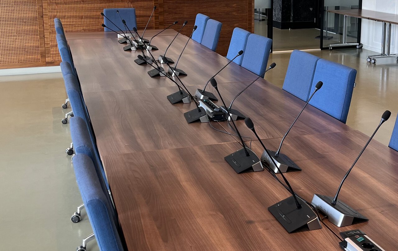 Møtebord i Oslo rådhus