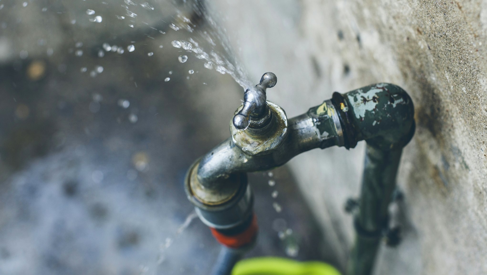 En vandskade kan koste din virksomhed dyrt - Vær på forkant og forebyg vandskader