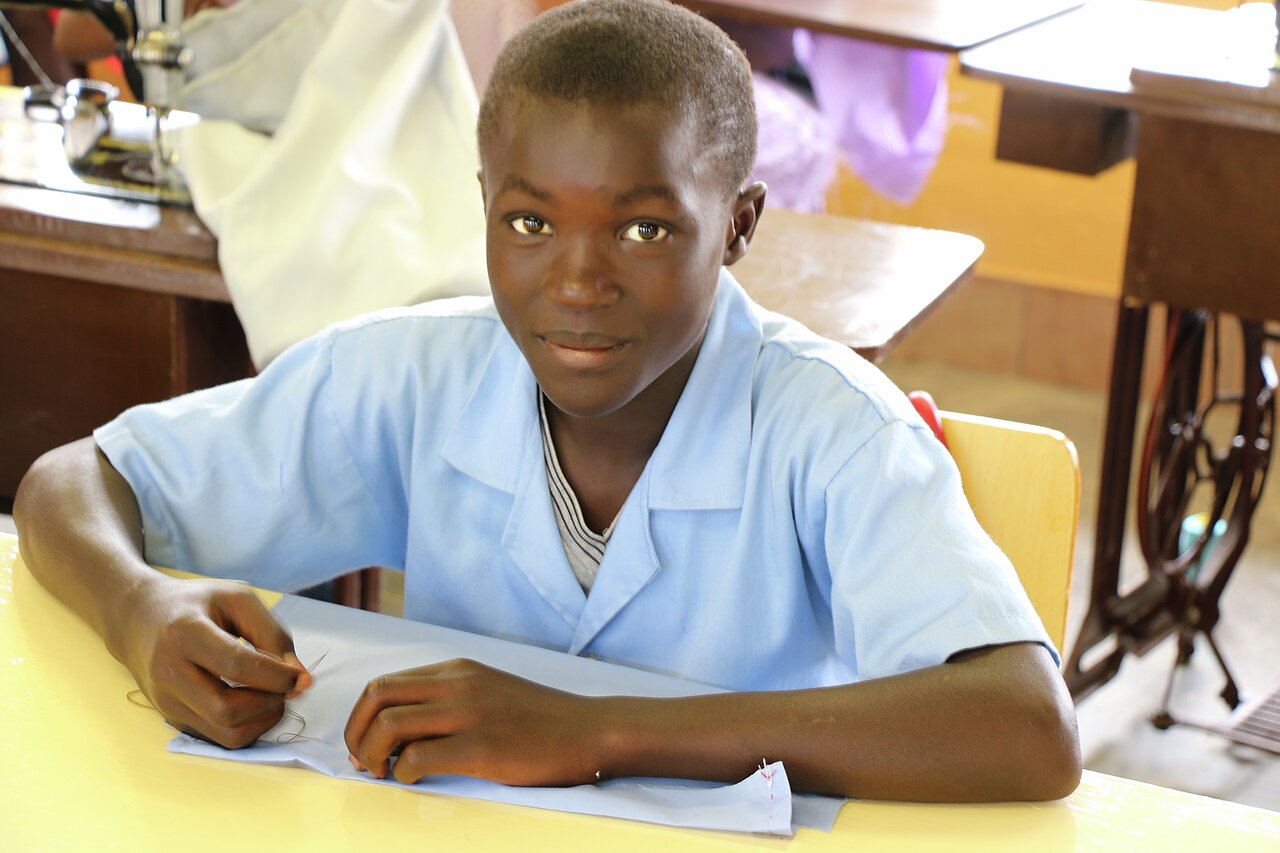 Mye har blitt forándret på Fagforbundets SOS-skole, Cambioteskolen. Nesten 1000 unger får nå et variert skoletilbud med flinke lærere og gode skolerom.
