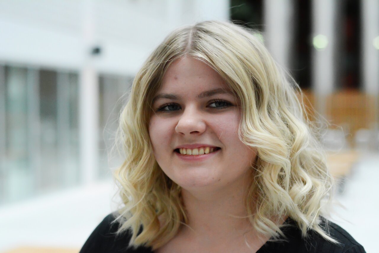 UNG ORDFØRERKANDIDAT: Denne høsten stiller 21 år gamle Jeanette Lea Romslo til valg som ordfører i Hå kommune.