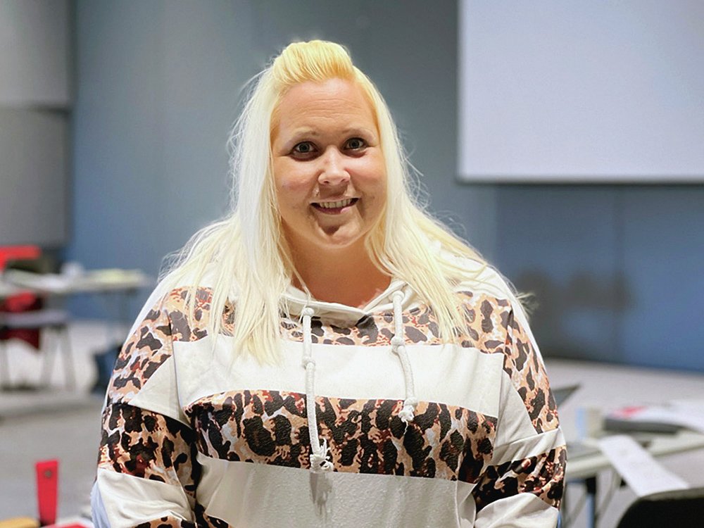 Hendene fulle: Som relativ ny tillitsvalgt har Ann-Karin Bratli fra Stendi i Oslo og Viken hatt mange saker og problemstillinger å forholde seg til. Hun hadde stor nytte av hjelp fra Kompetansesenteret.