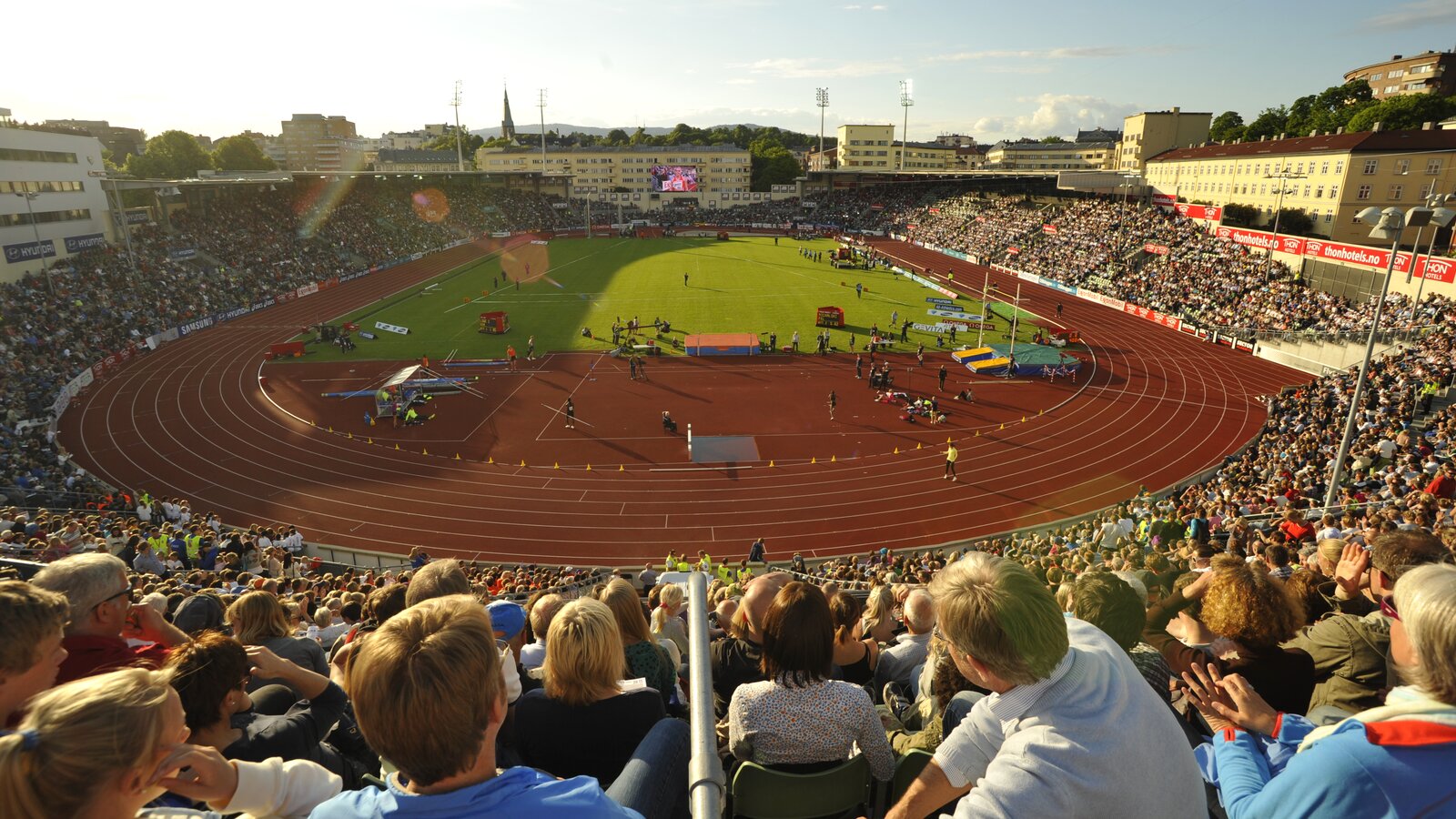 Oversiktsbilde av Bislett stadion i Oslo