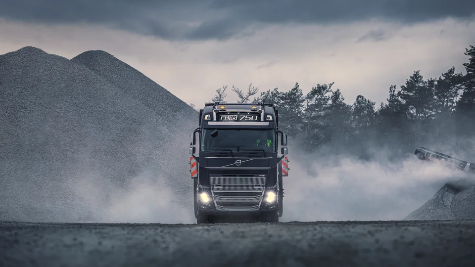 Front Volvo FH16.