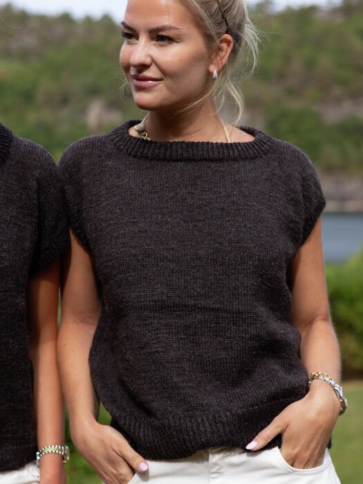 CHRISTIN vest