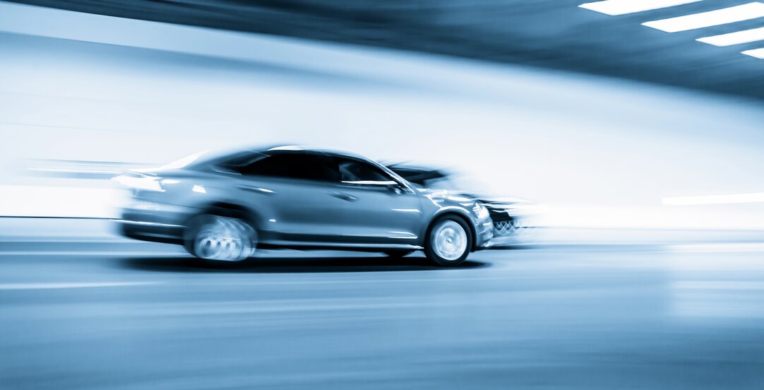 Cover image of article "Ny forskrift om godkjenning av bil og tilhenger til bil"