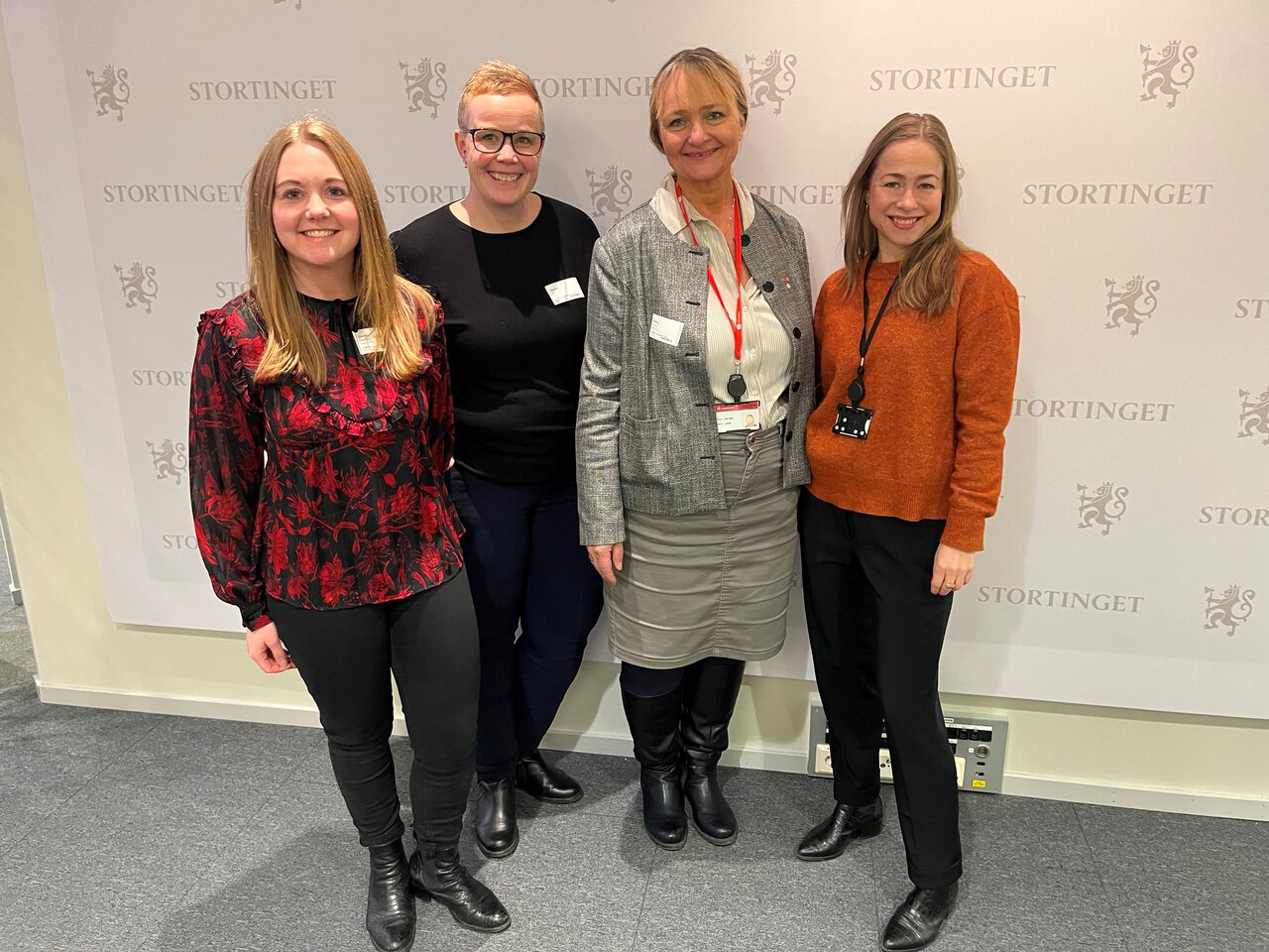 Fra venstre: Cecilie Haga, rådgiver, Marthe Myhr, rådgiver, Iren Luther, leder yrkesseksjon helse og sosial, Heidi Anderssen-Dukes, rådgiver