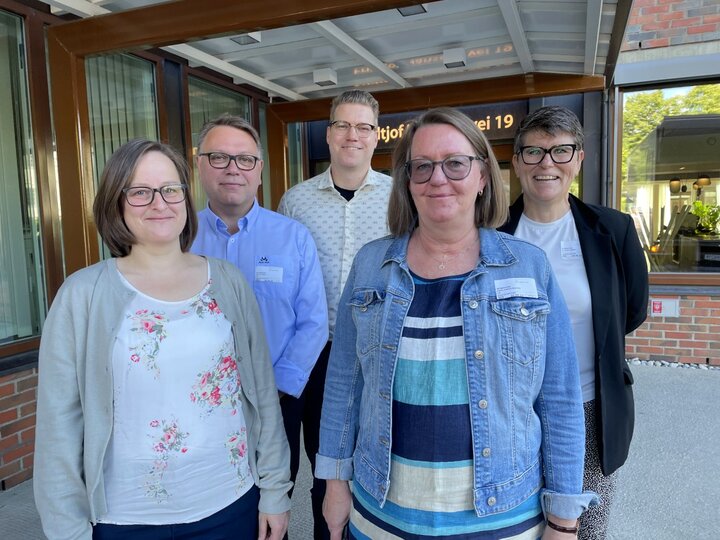 Fagforbundets forhandlingsdelegasjon f.v Nora Hagen, Helge Sørli, Kai Nygaard, forhandlingsleder Anne Green Nilsen, Siv Kjøllmoen.
