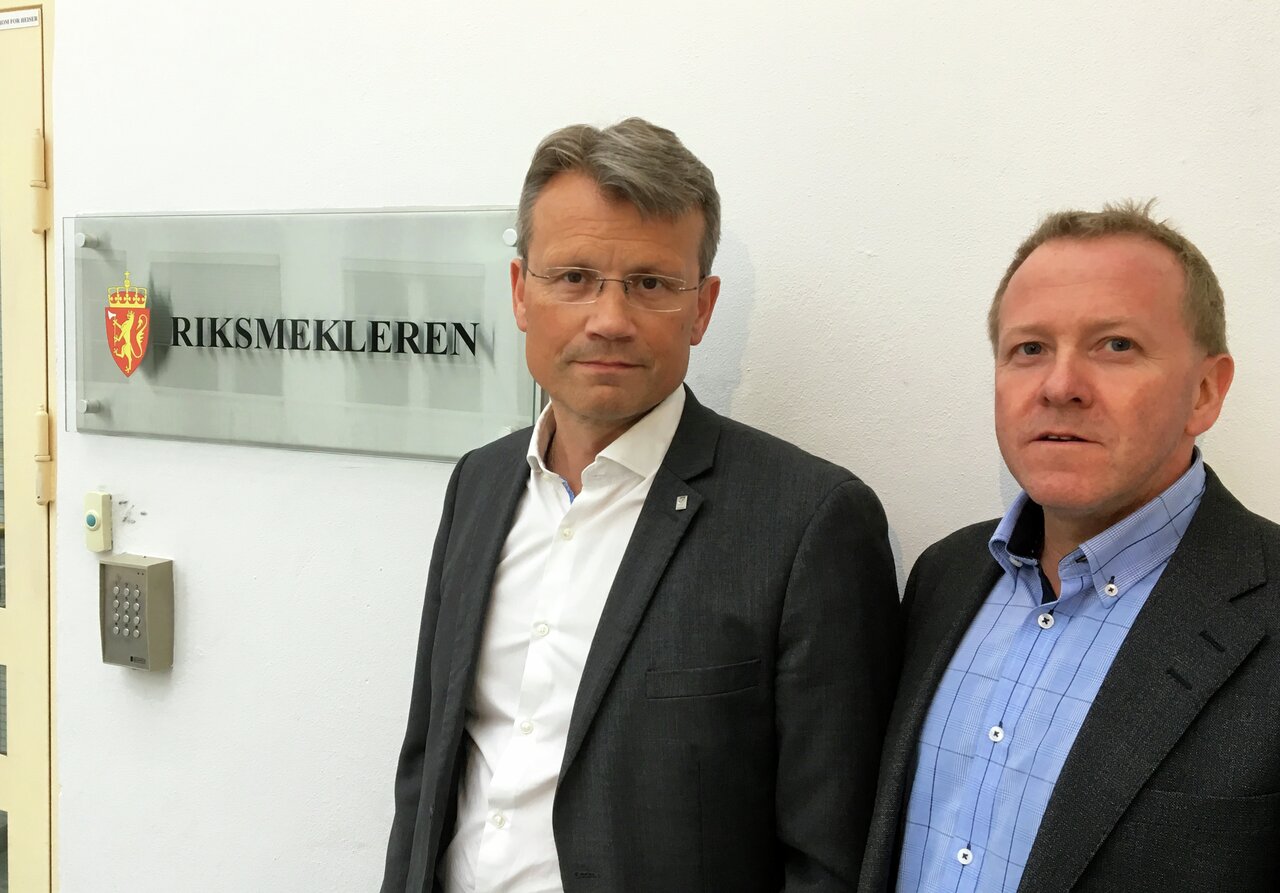 LO Stats leder Egil André Aas og Svend Morten Voldsrud, Fagforbundets representant i forhandlingsutvalget.