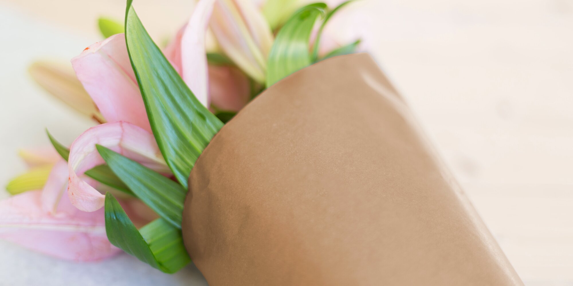 Blomsterpapir i resirkuleret papir