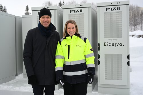 Energiminister Terje Aasland og leder for Peak Shaper Kine Ryberg Strupstad