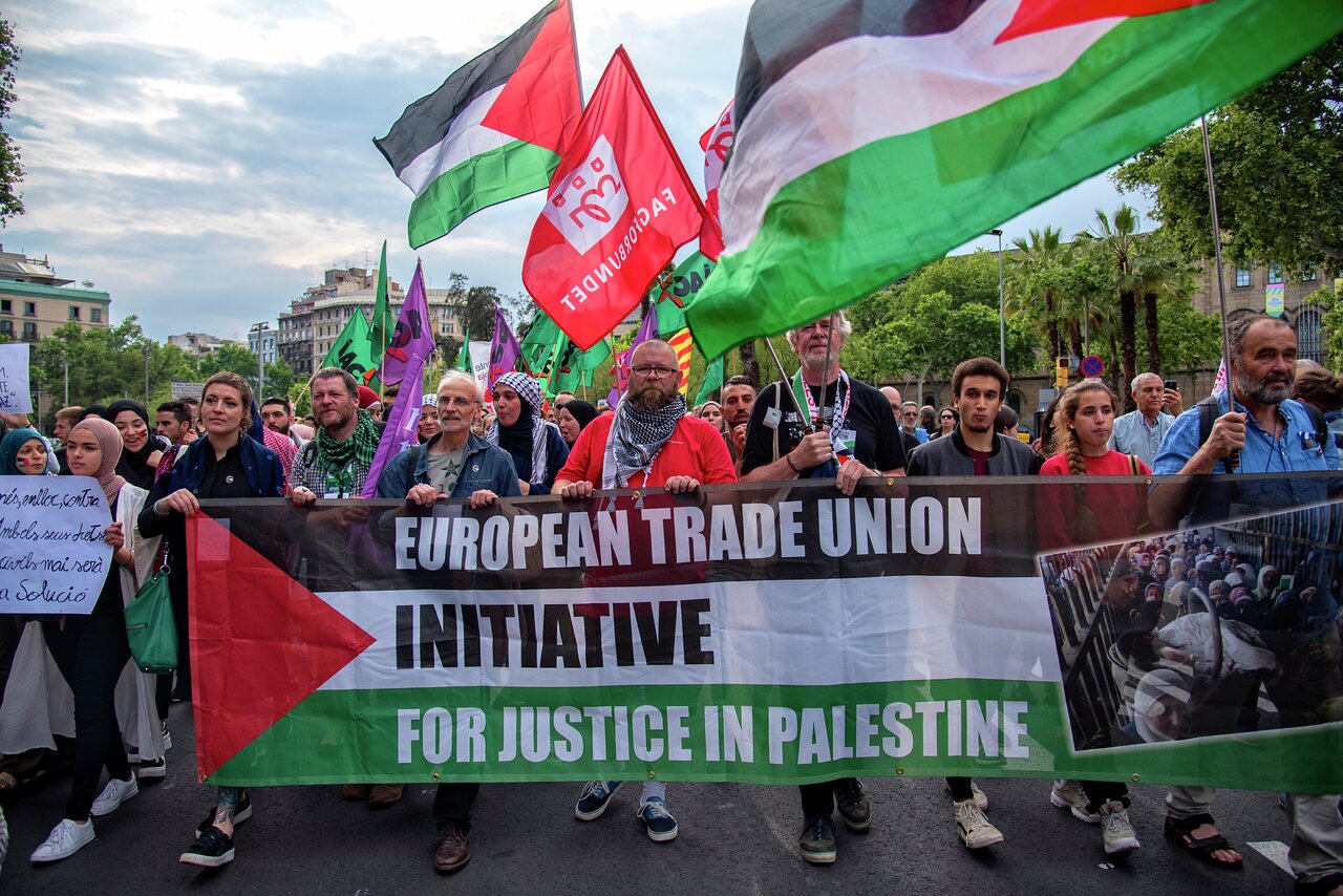 European Trade Union Initiative for Justice in Palestine deltok i demonstrasjon i Barcelona med krav om at europeiske bånd til den israelske okkupasjonen må brytes.